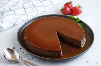 Flan de Chocolate: Cremosa e Sofisticada