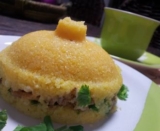 Cuscuz recheado com calabresa